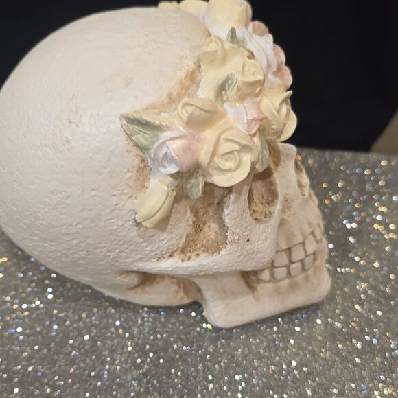 Laikearts Resin Floral Skull Accent - Picture 12 of 13